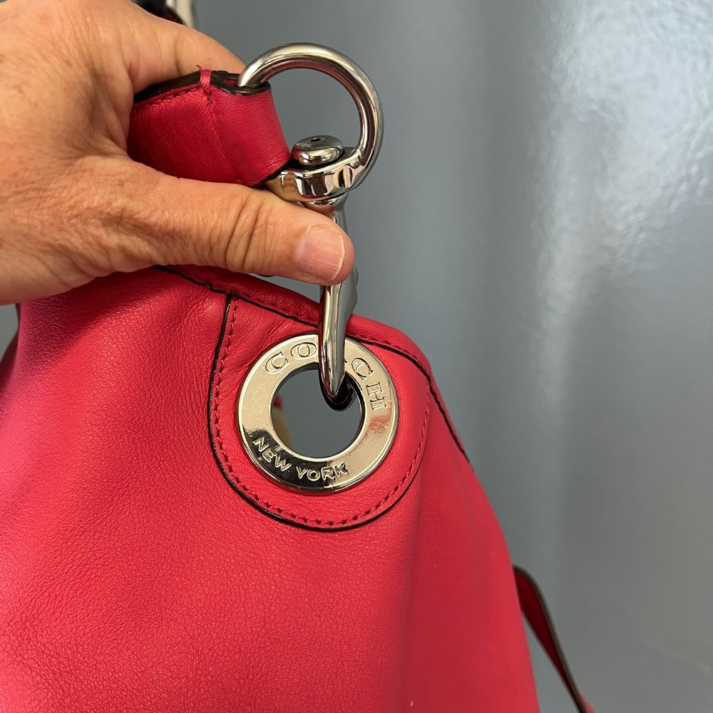 Coach Pink Leather Shoulder Bag - Picture 13 of 16